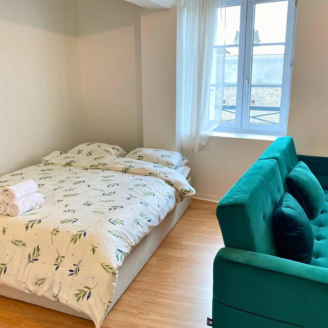 Charmant Studio A Etampes Apartman Kültér fotó